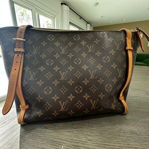 Louis Vuitton Dark Brown Monogram Travel Bag